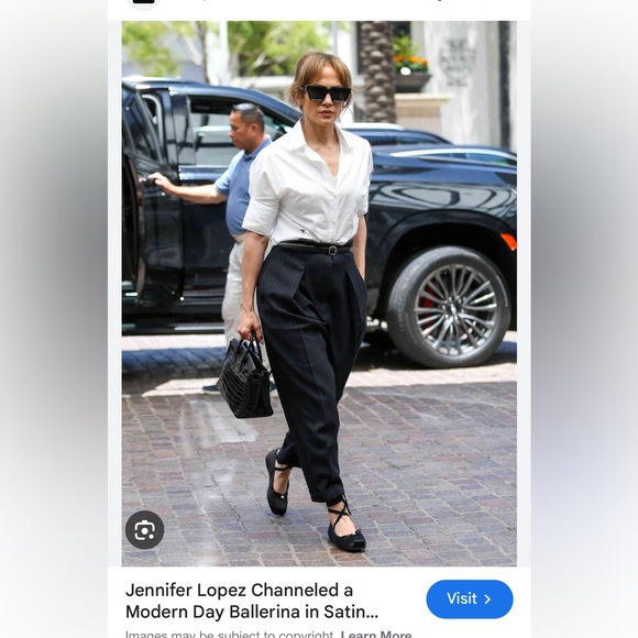 Dior ballet slippers sold out in black - Picture 4 of 5